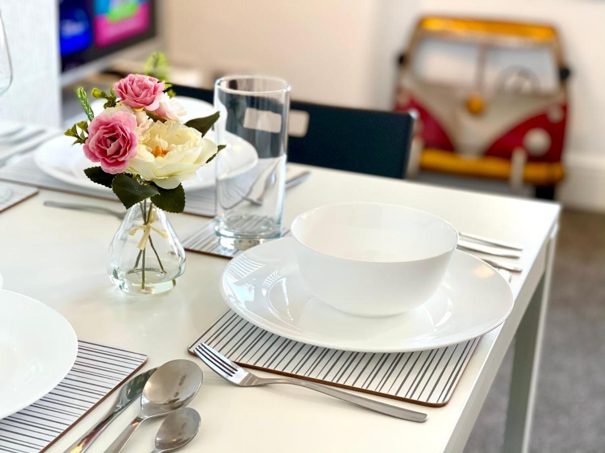 Modern Family Apartment Free Parking And Gym By Beach Bornemouth Extérieur photo