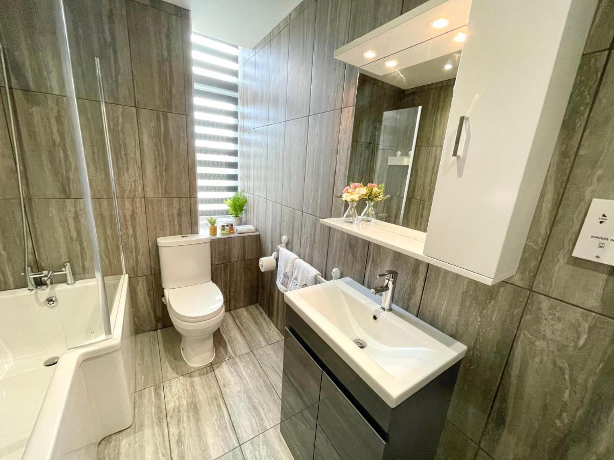 Modern Family Apartment Free Parking And Gym By Beach Bornemouth Extérieur photo