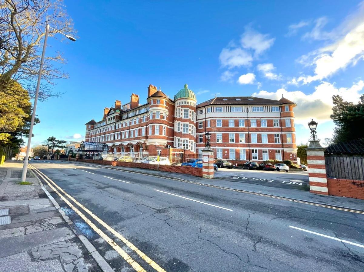 Modern Family Apartment Free Parking And Gym By Beach Bornemouth Extérieur photo