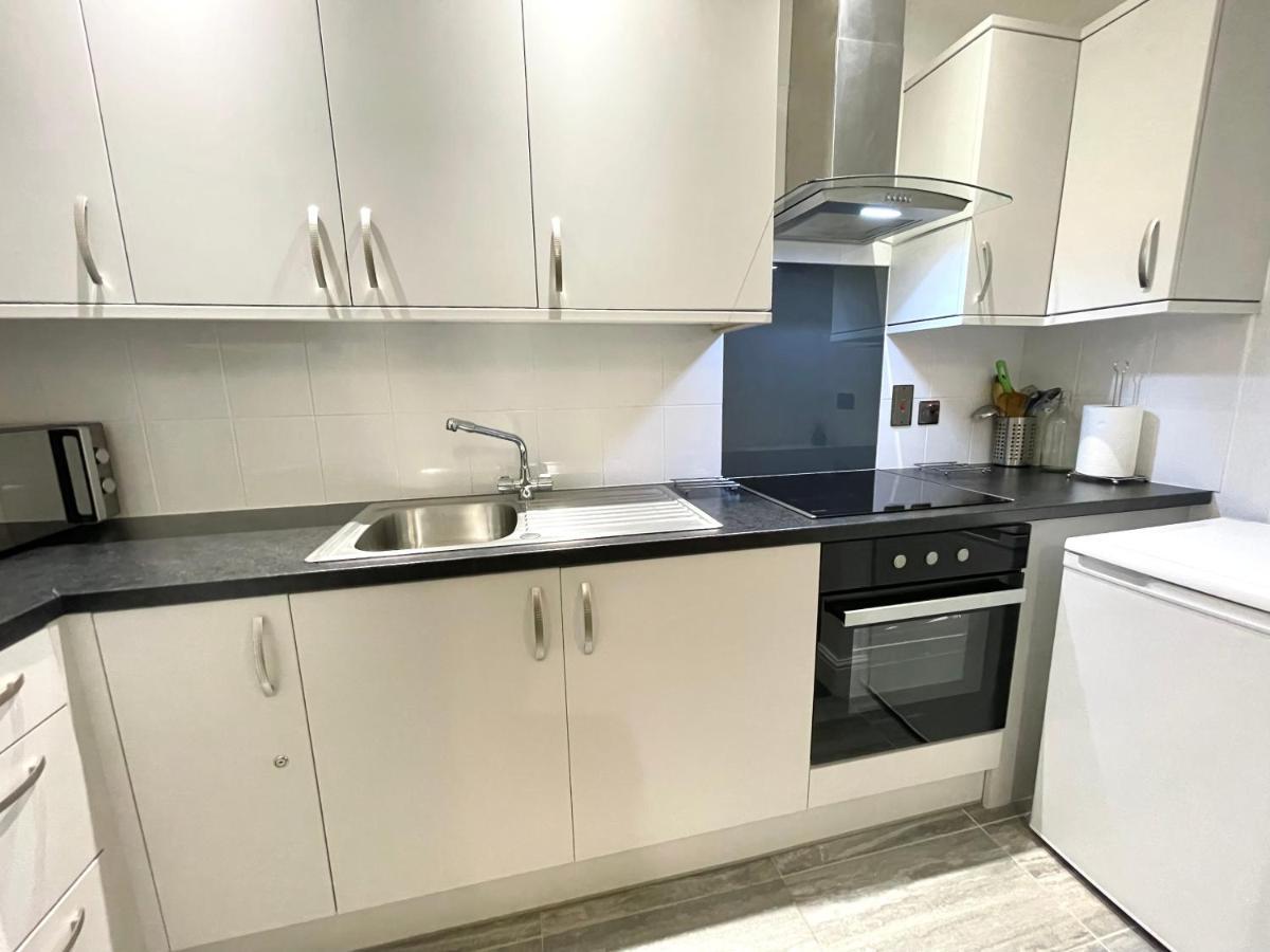 Modern Family Apartment Free Parking And Gym By Beach Bornemouth Extérieur photo